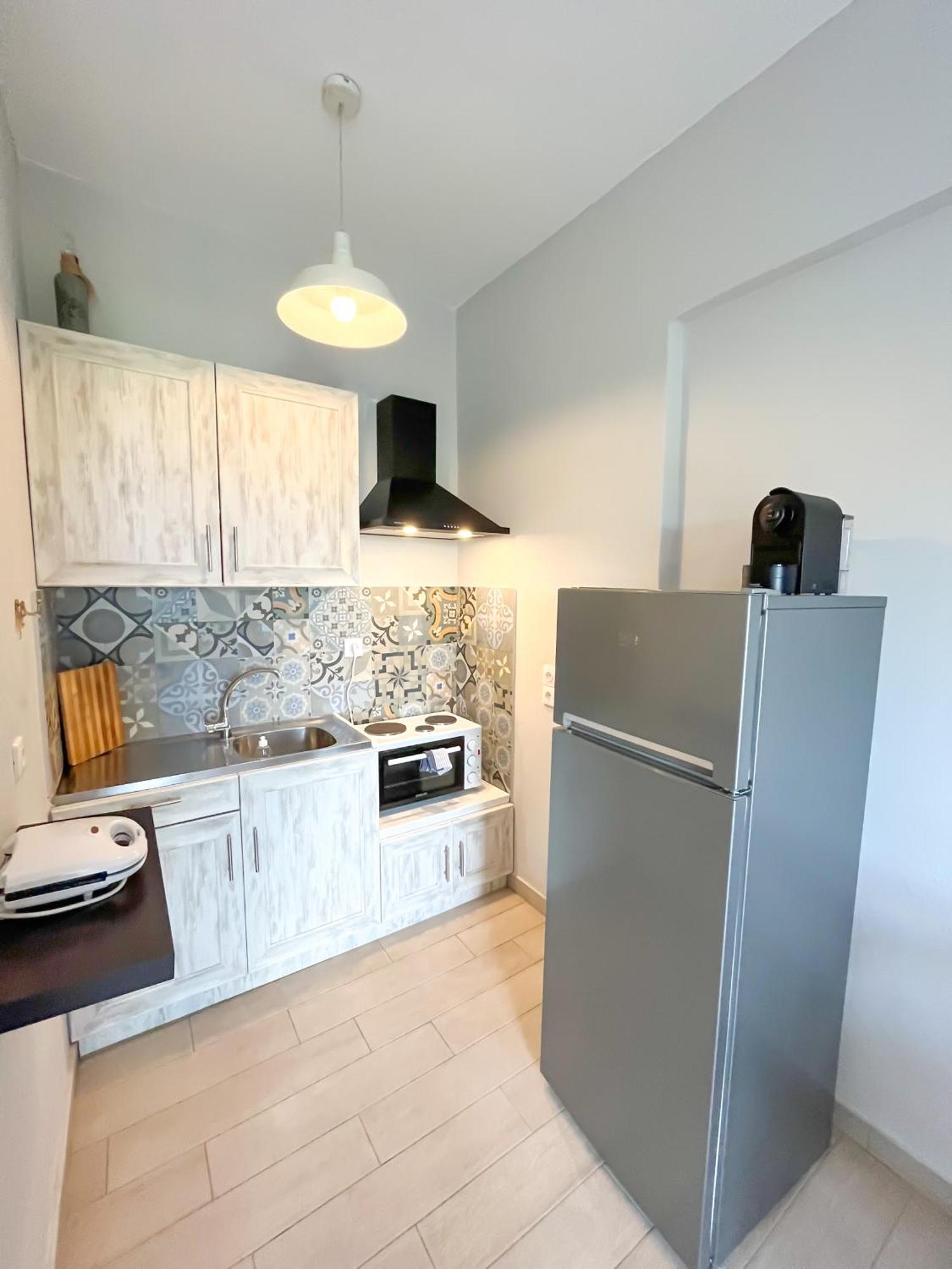 Braziliana Apartments Dassia  Eksteriør billede