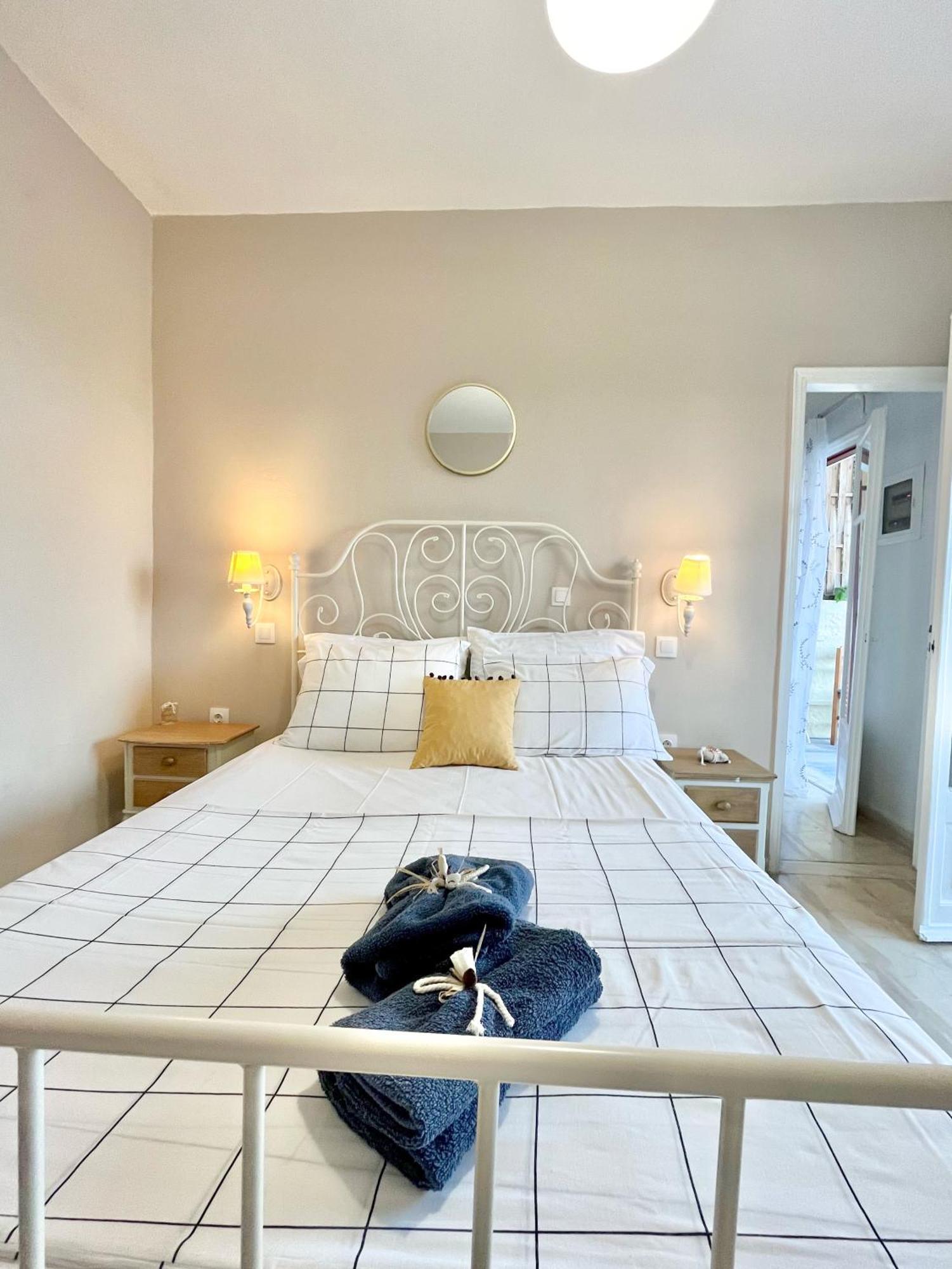 Braziliana Apartments Dassia  Eksteriør billede